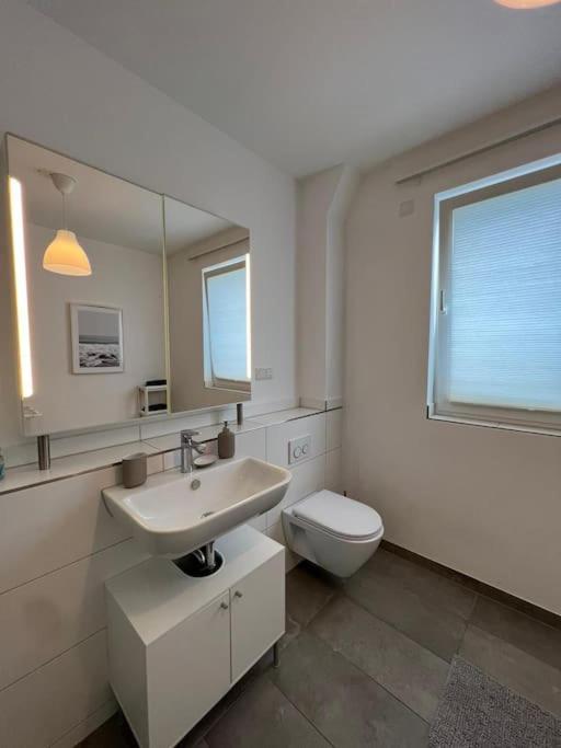Moderne Wohnung Mit 4 Betten Bochum Esterno foto