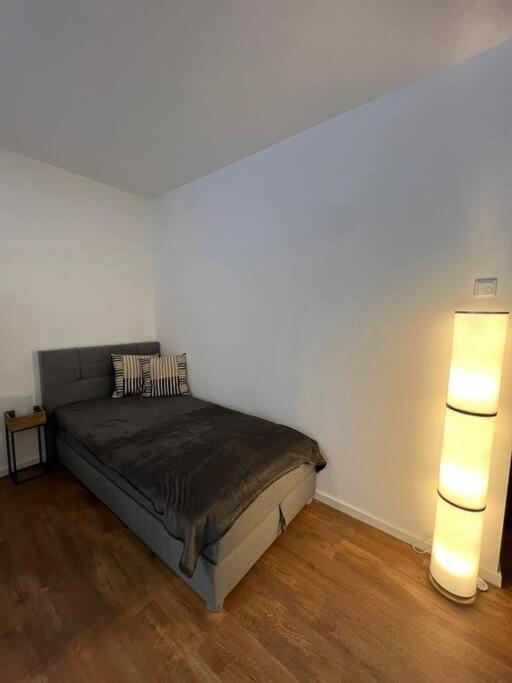 Moderne Wohnung Mit 4 Betten Bochum Esterno foto